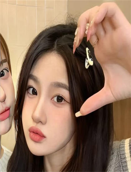 战争片文化解读：《第一小分队》的叙事结构与视觉语言 ——深入探索战争片的艺术世界